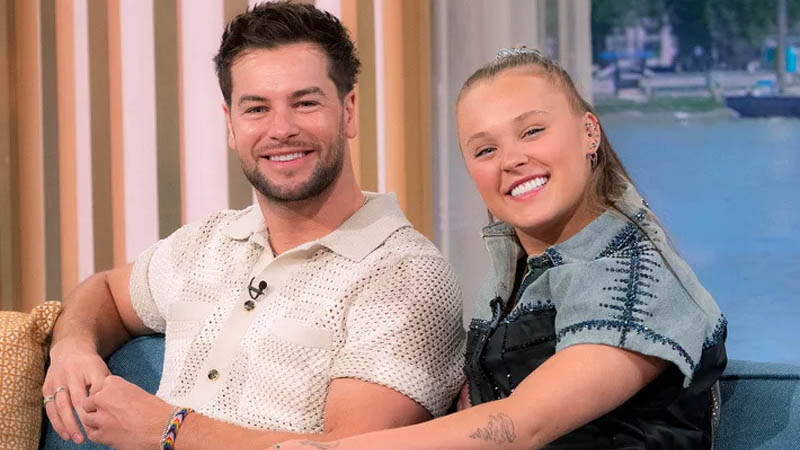 Chris Hughes and JoJo Siwa